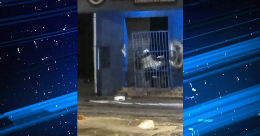 Imagem ilustrativa da notícia: Bando é perseguido e preso após invadir loja em Belém