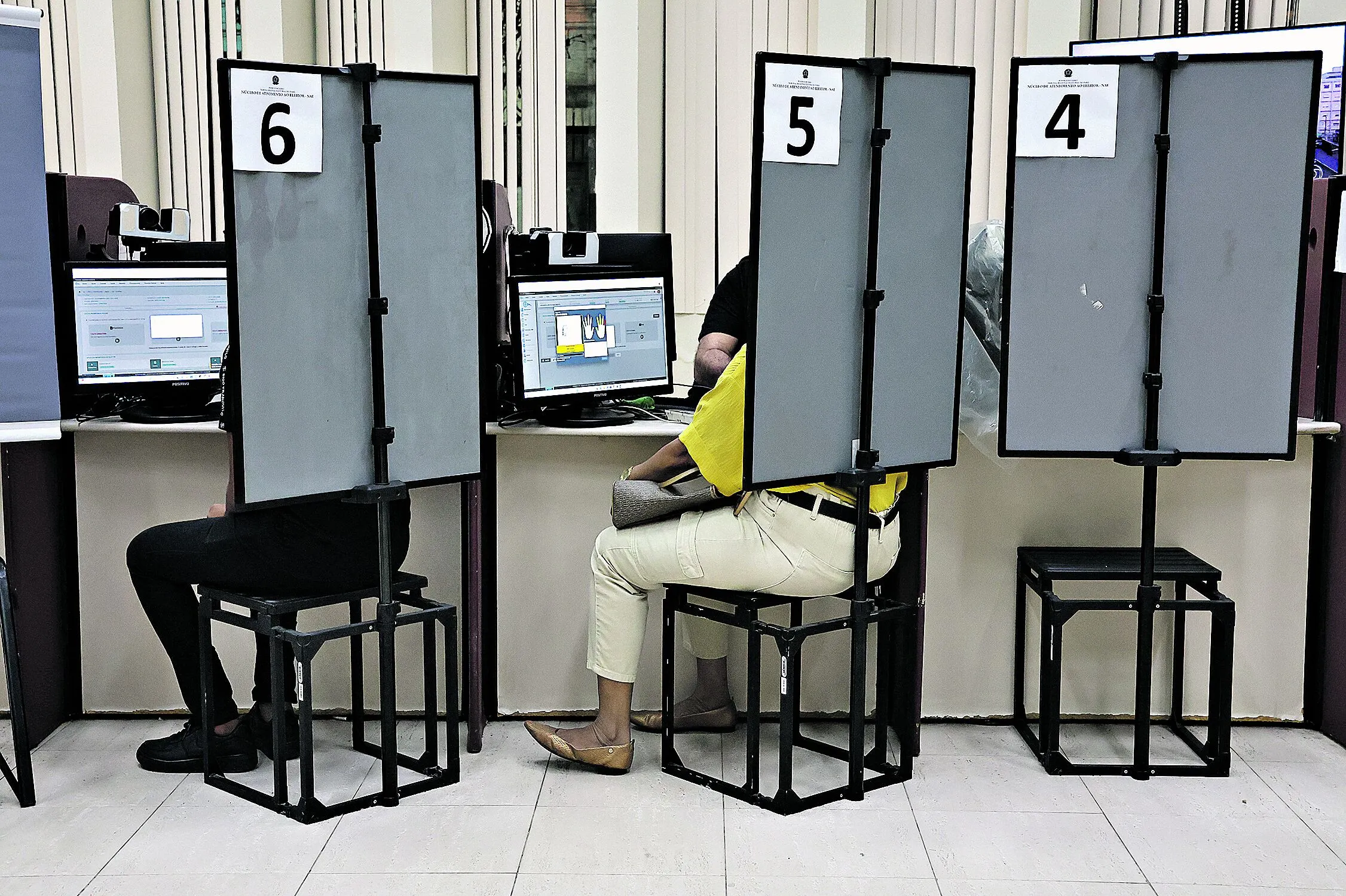 Imagem ilustrativa da notícia: Prazo para regularizar título de eleitor termina segunda, 19