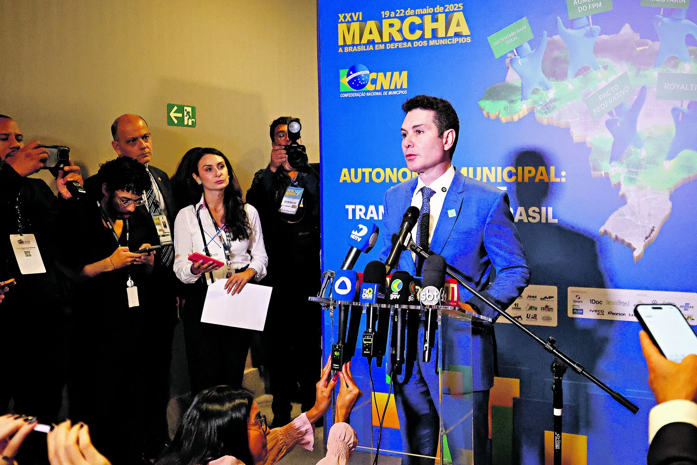 Imagem ilustrativa da notícia: Jader Filho anuncia mais de 7 mil moradias do MCMV para o Pará
