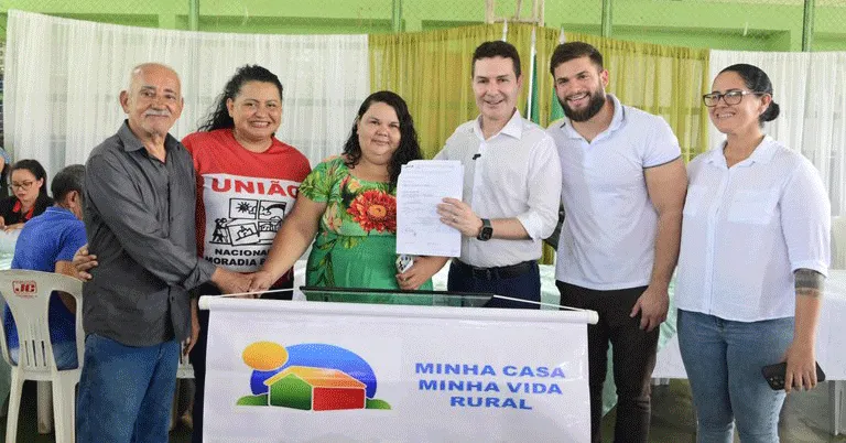 Imagem ilustrativa da notícia: Jader Filho assina contratos para 146 moradias rurais no Pará