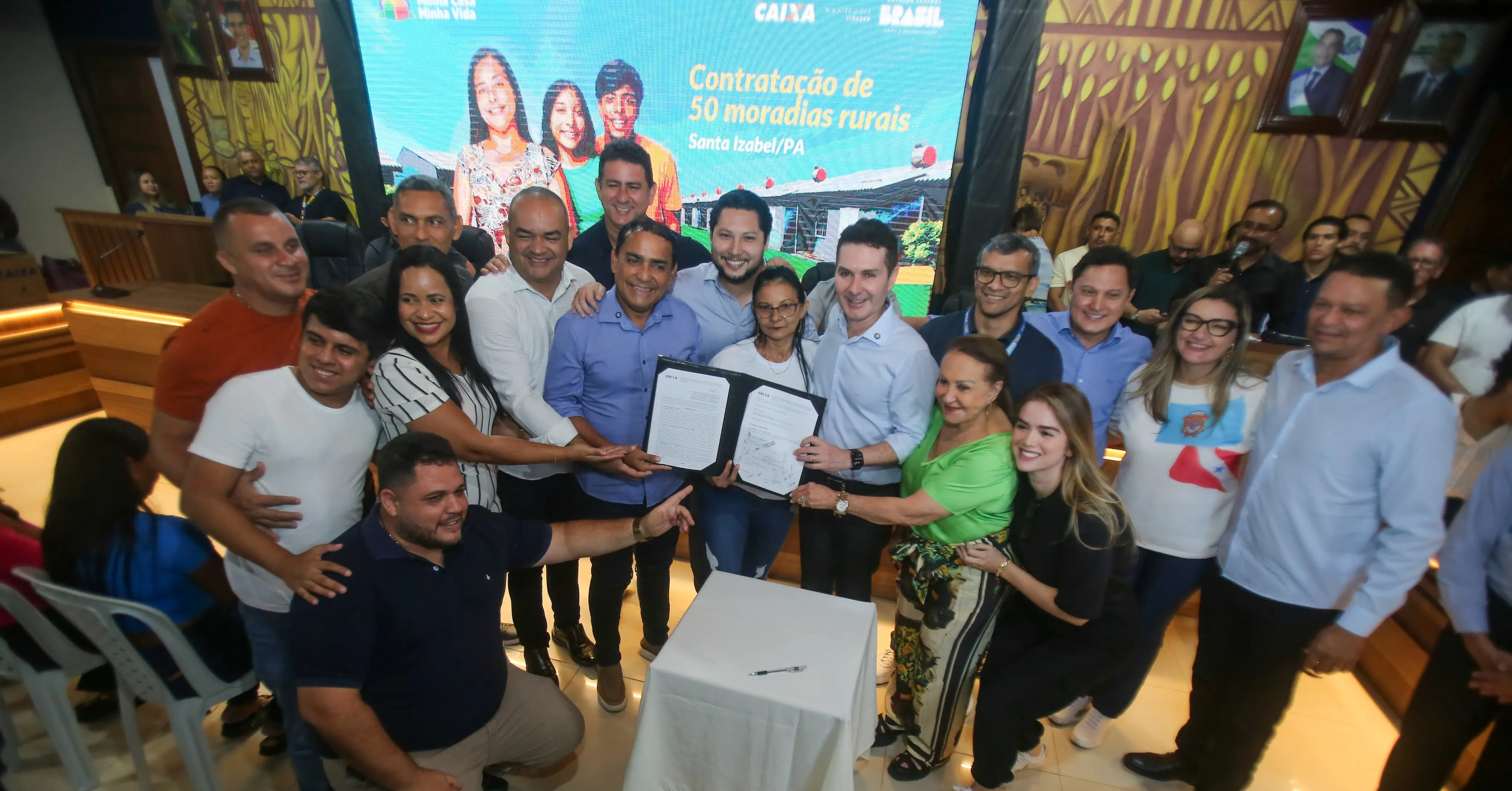 Imagem ilustrativa da notícia: Jader Filho assina contratos do MCMV Rural em Santa Izabel