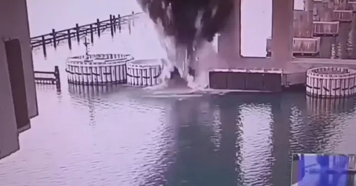 Imagem ilustrativa da notícia: Vídeo: Ucrânia bombardeia ponte da Crimeia pela terceira vez