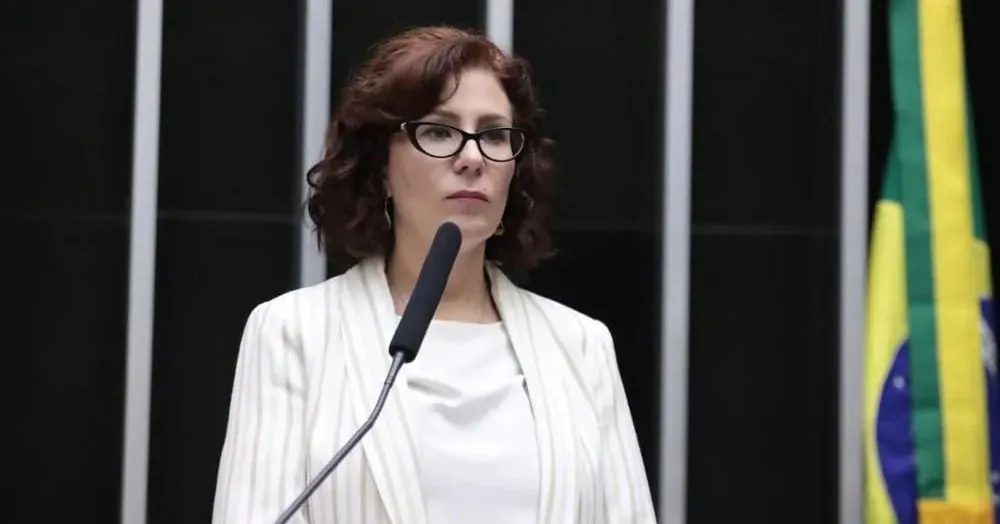 Imagem ilustrativa da notícia: STF forma maioria para manter condenação de Carla Zambelli