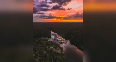 Imagem ilustrativa da notícia: Uiara Amazon Resort prepara jantar temático e terá lancha exclusiva para os hóspedes