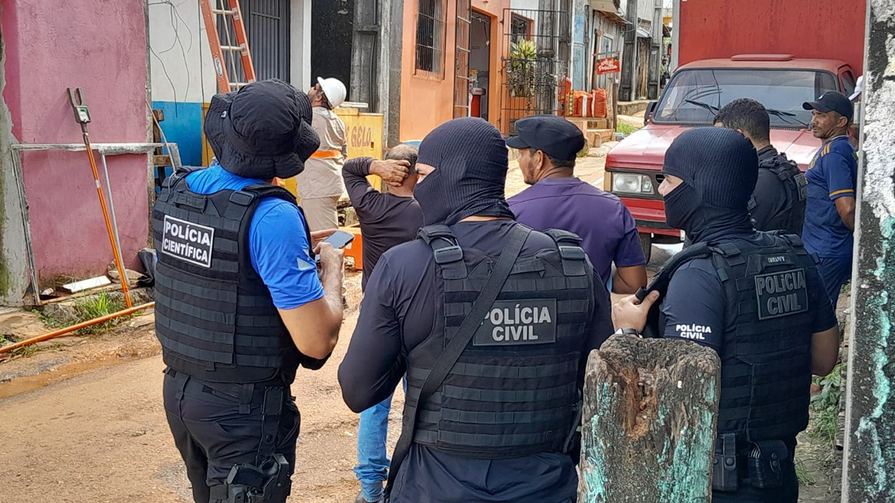 O local estava fraudando o conjunto de medição de energia elétrica da concessionária Equatorial Pará.