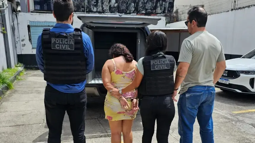 Imagem ilustrativa da notícia: Mulher é presa por furtar quase R$ 10 mil de idosa em Belém