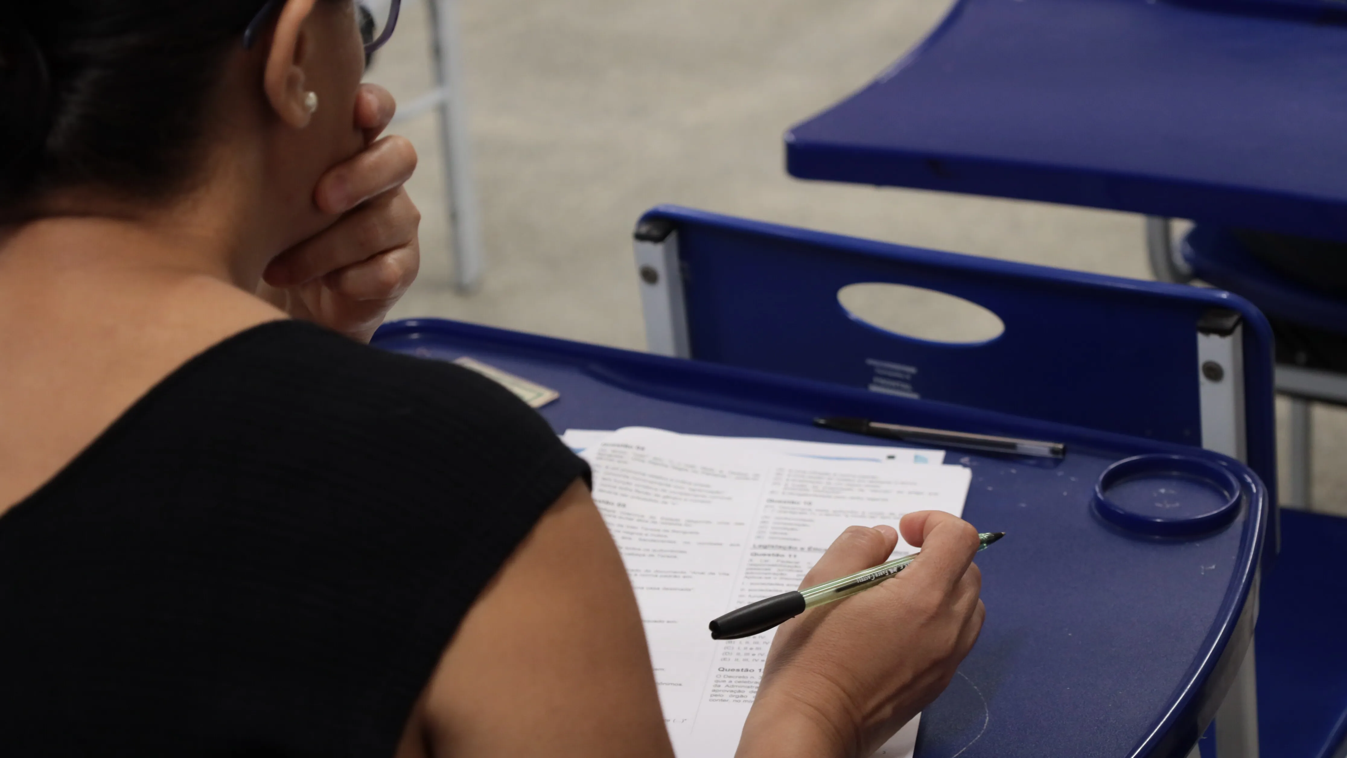 Imagem ilustrativa da notícia: Universidade abre concurso com salários de até R$ 9,7 mil. Veja inscrições e vagas