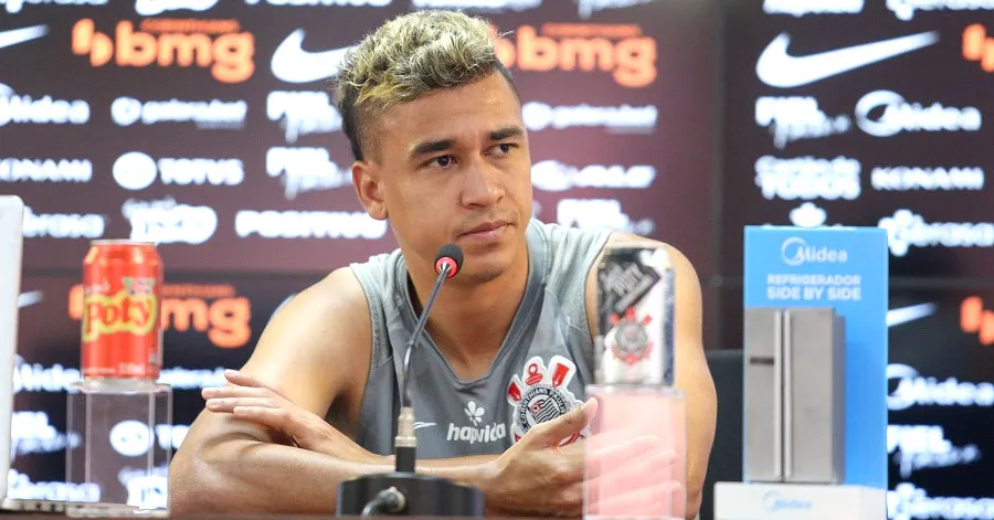 Imagem ilustrativa da notícia: Volante Cantillo rescinde com Huracán e se aproxima do Remo