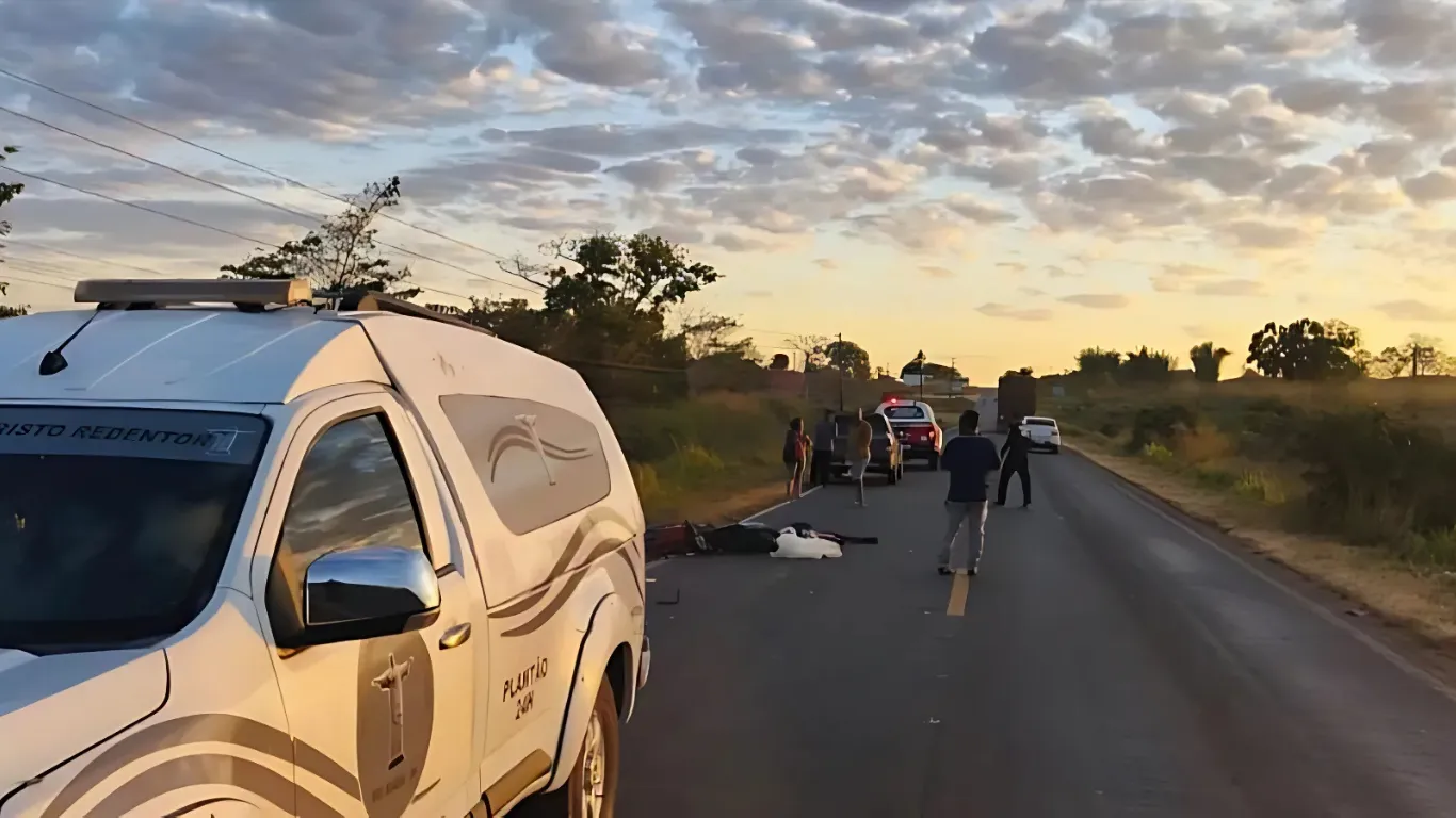 Imagem ilustrativa da notícia: Vigilante que trafegava de Biz em rodovia morre atropelado