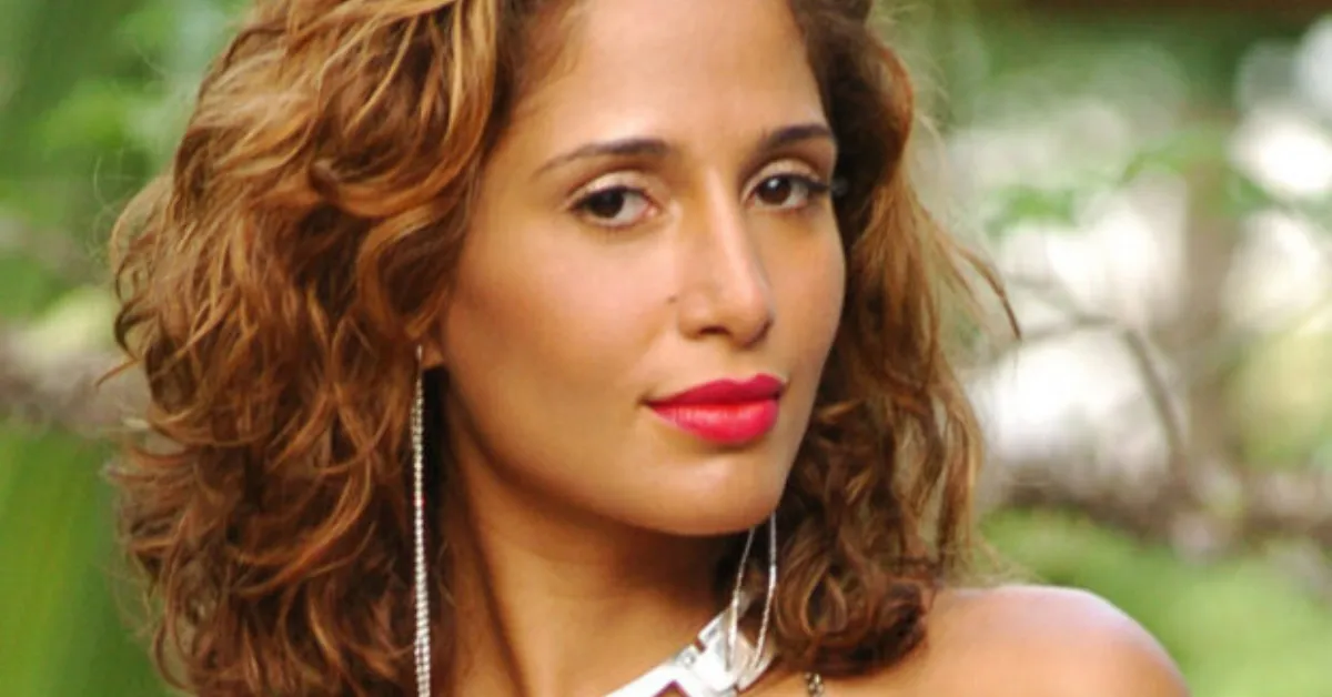 Imagem ilustrativa da notícia: Camila Pitanga posa de biquíni e impressiona pela boa forma