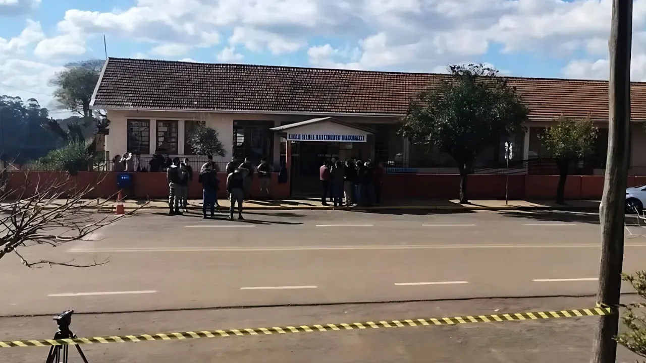 Imagem ilustrativa da notícia: Ataque em escola deixa uma criança morta e três feridos