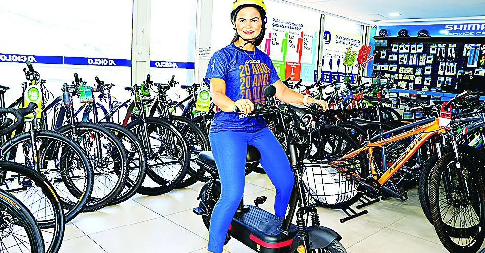 Imagem ilustrativa da notícia: Mais práticas, bicicletas elétricas estão ganhando as ruas de Belém