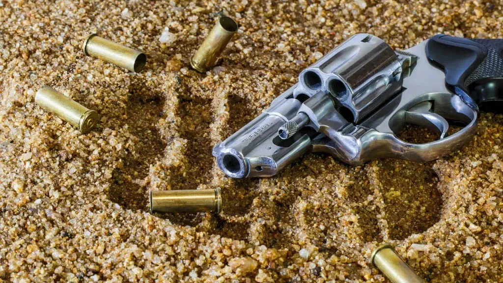 Imagem ilustrativa da notícia: Suspeito é morto ao ameaçar policial com simulacro no Ariramba