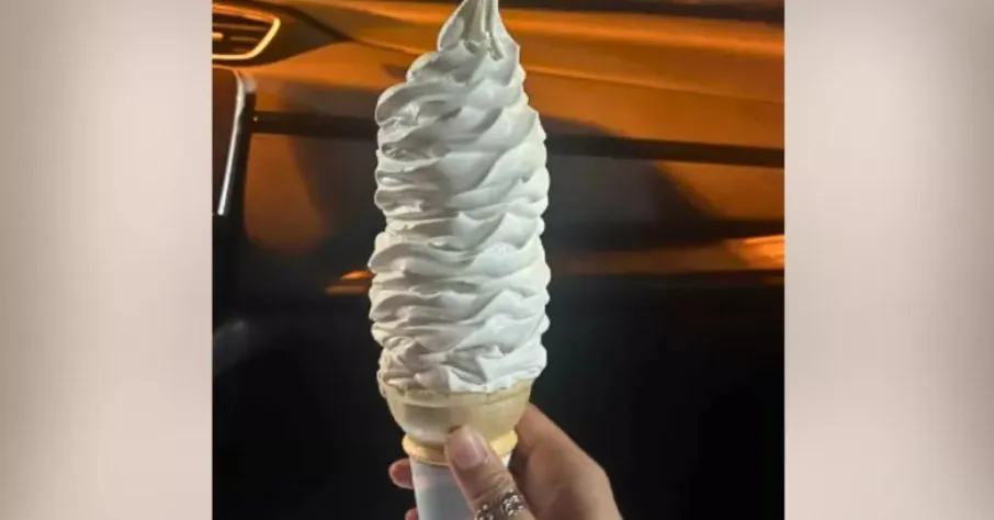 Imagem ilustrativa da notícia: Sorvete gigante da McDonald’s viraliza na internet
