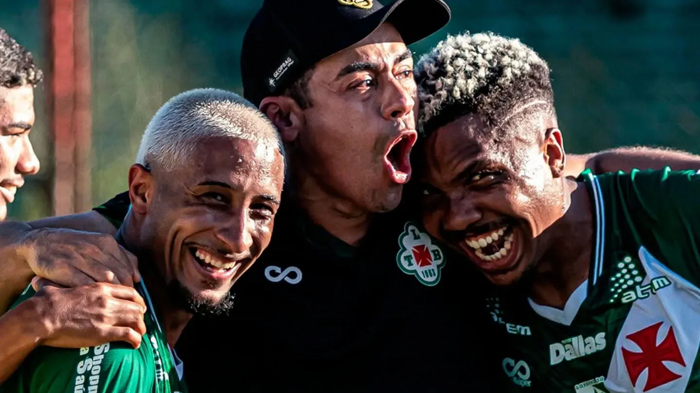 Imagem ilustrativa da notícia: Tuna goleia Independência-AC e assume vice-liderança