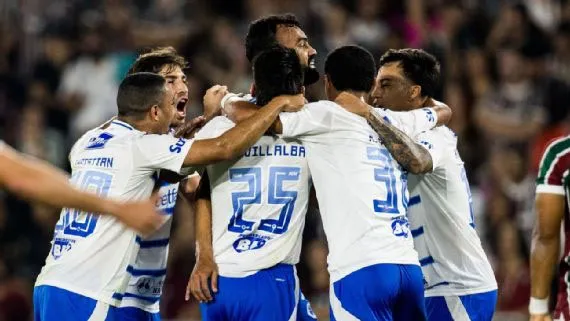 Imagem ilustrativa da notícia: Após 11 anos, Cruzeiro volta liderar a Série A do Brasileiro