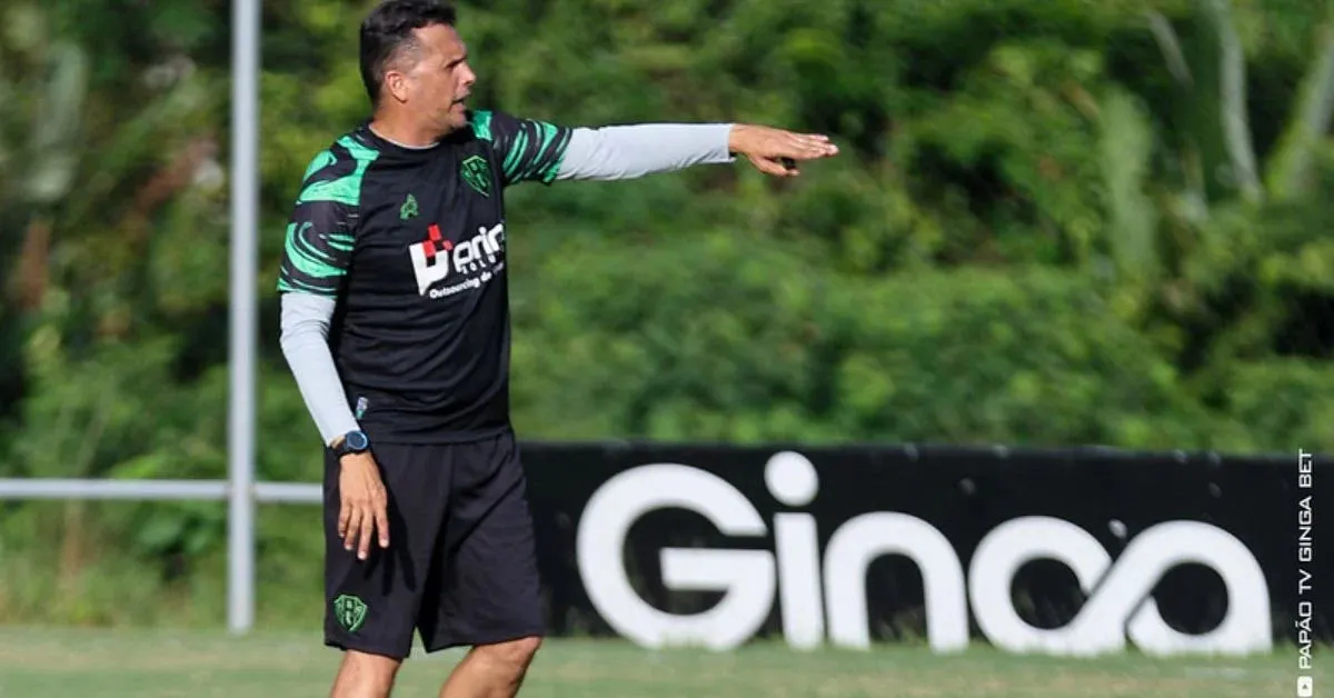 Imagem ilustrativa da notícia: No Paysandu, Claudinei busca de novo surpreender o Coritiba
