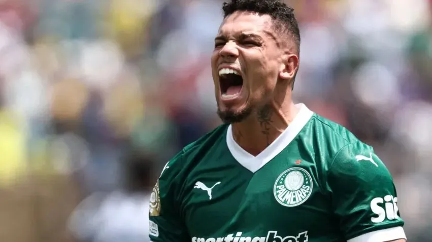 Imagem ilustrativa da notícia: Paulinho decide e Palmeiras supera o Botafogo no Mundial