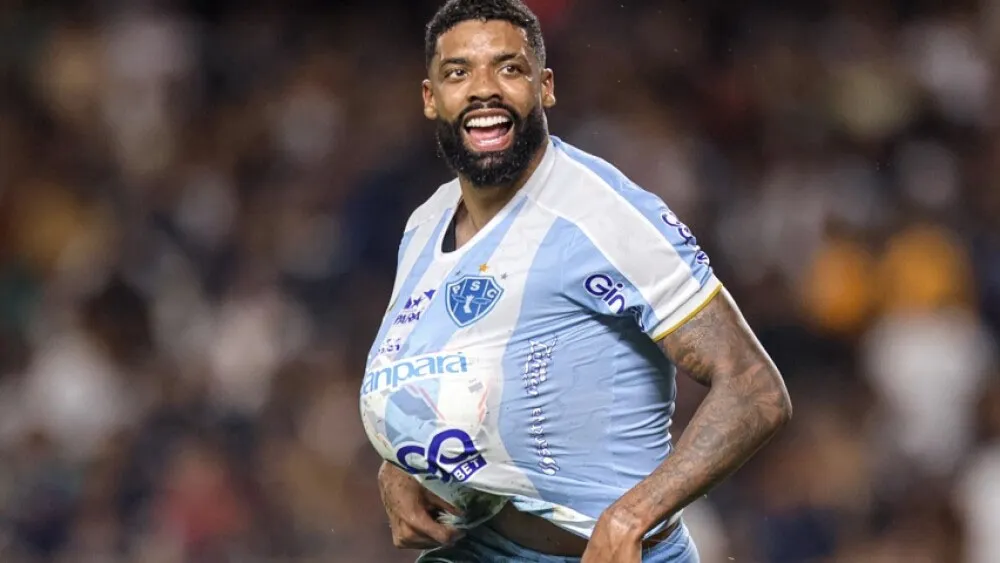 Imagem ilustrativa da notícia: Atacante Diogo Oliveira está em alta com a torcida do Paysandu