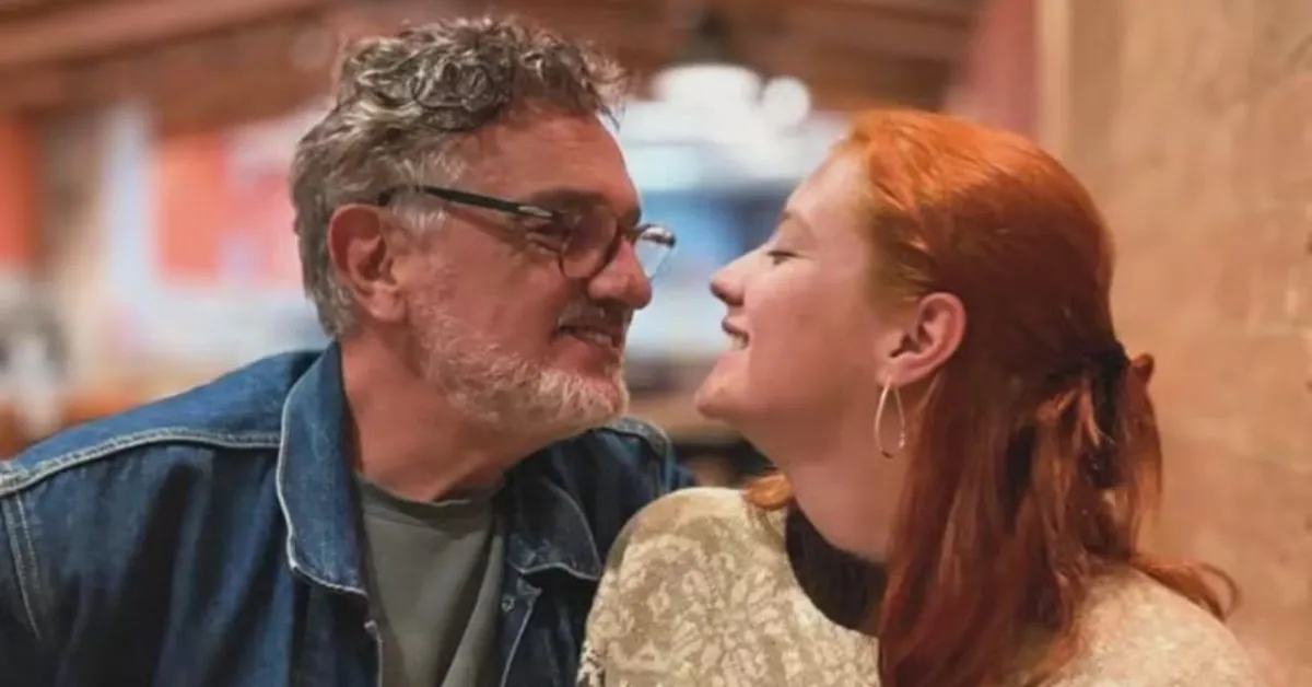 Imagem ilustrativa da notícia: Ex-galã da Globo comenta romance com jovem 42 anos mais nova