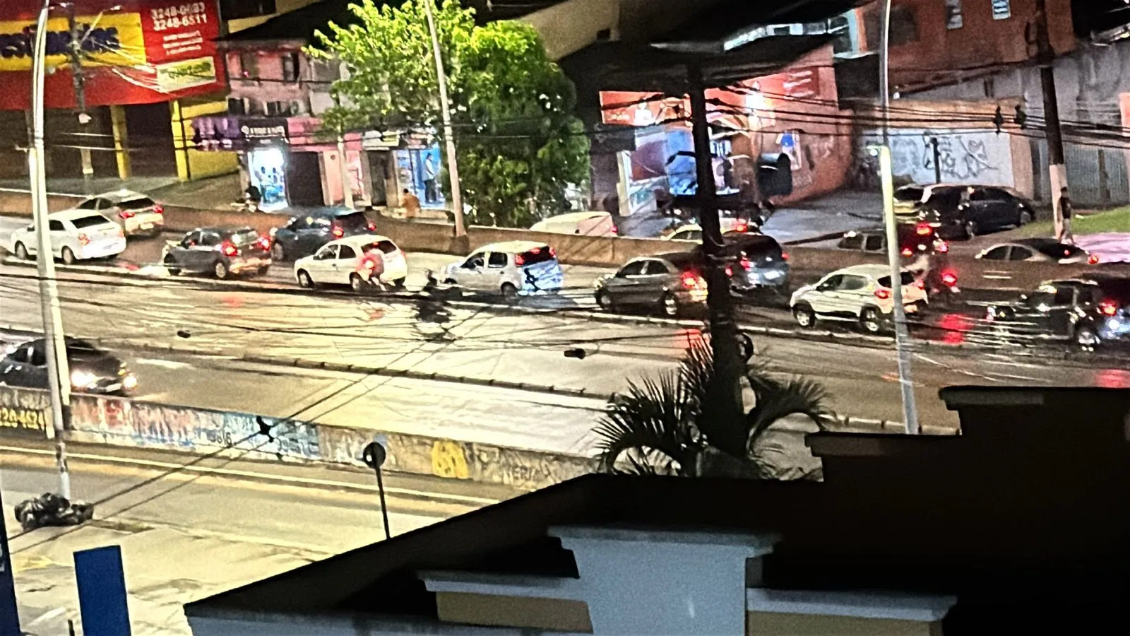 Imagem ilustrativa da notícia: Homem invade farmácia e faz reféns na Augusto Montenegro, em Belém