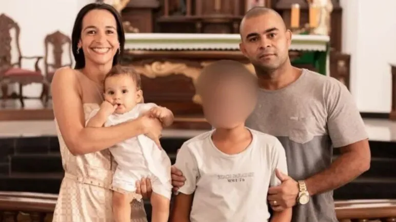 Imagem ilustrativa da notícia: Justiça determina internação de adolescente que matou pais e irmão