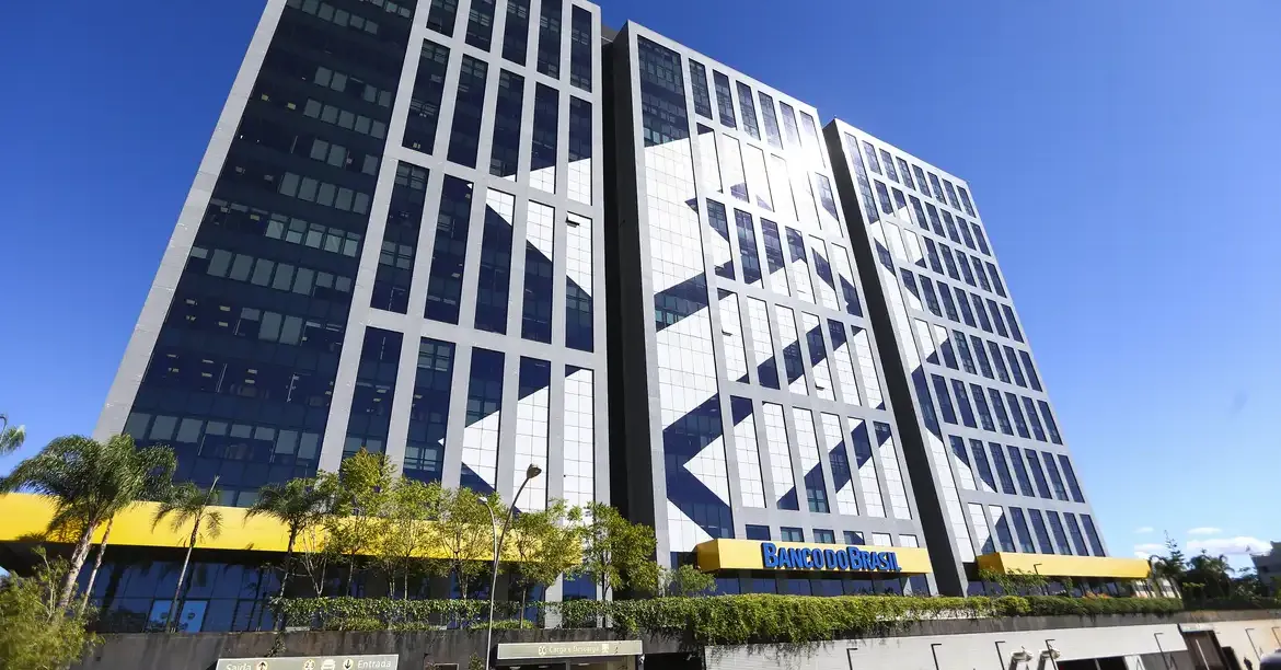 Imagem ilustrativa da notícia: Edital do concurso do Banco do Brasil promete salários de R$ 5.948,80