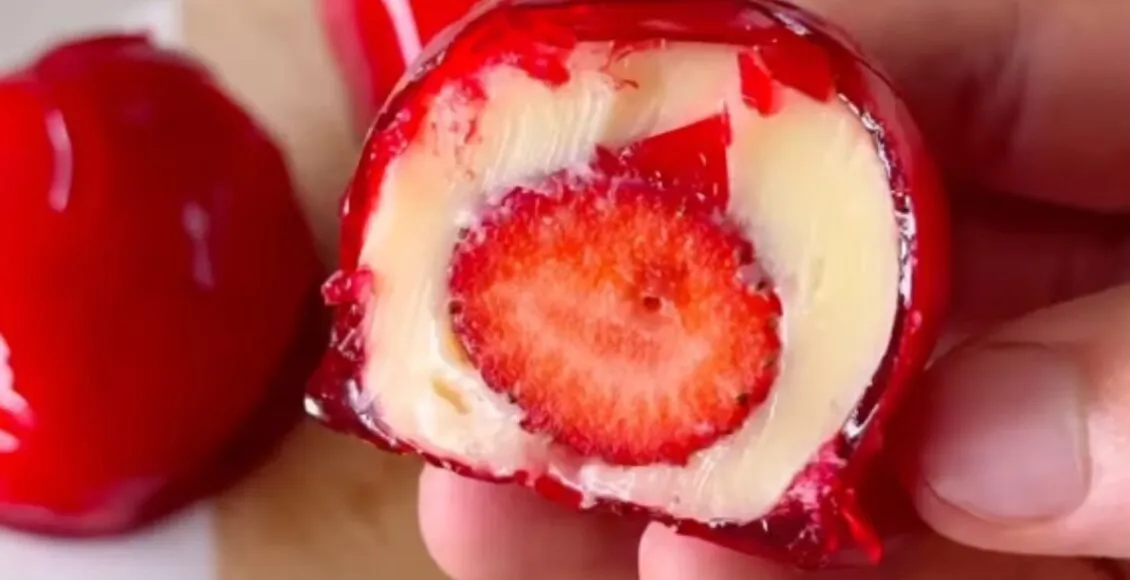Imagem ilustrativa da notícia: Morango do amor viraliza e dá dinheiro: veja como fazer a receita em casa
