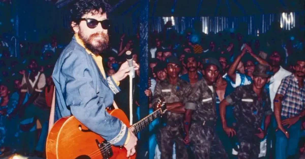 Imagem ilustrativa da notícia: A noite em que Raul Seixas teve que fugir de um show no Pará