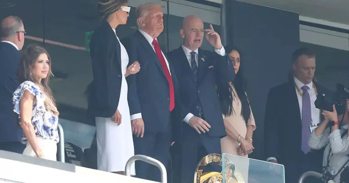 Imagem ilustrativa da notícia: Trump é vaiado na final do Mundial de Cubles nos EUA