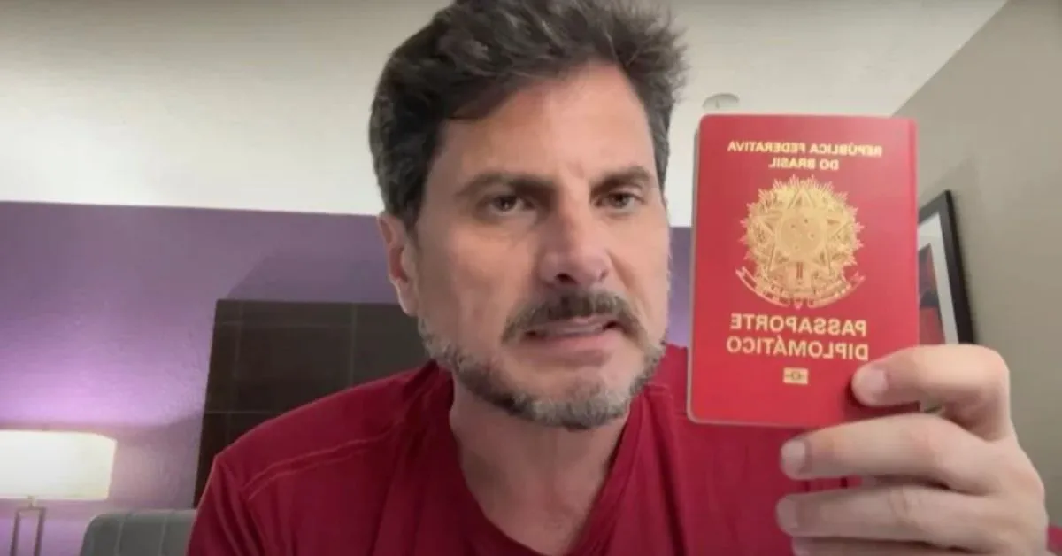Imagem ilustrativa da notícia: Moraes bloqueia contas, Pix e cartões de Marcos do Val após viagem
