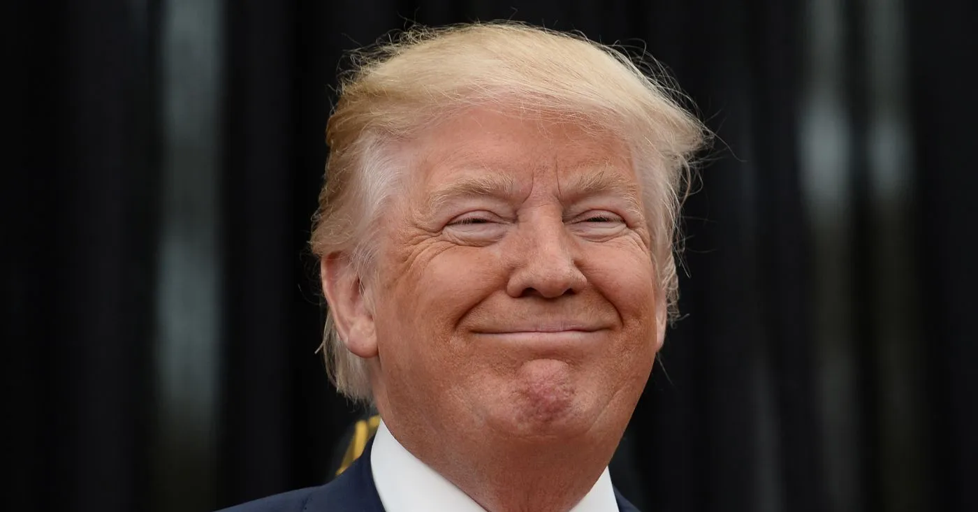 Imagem ilustrativa da notícia: Tarifa de Trump ao Brasil pode influenciar na corrida eleitoral