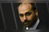 Gastos de Eduardo Bolsonaro no EUA licenciado do cargo entram na mira do TCU