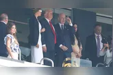 Minutos antes da bola rolar no MetLife Stadium, em Nova Jersey, o presidente dos Estados Unidos, Donald Trump, foi vaiado por parte da torcida ao ter a imagem exibida nos telões.