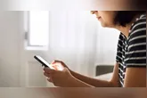 O Bitchat utiliza a função de conversa sendo preciso conectar só pelo Bluetooth.