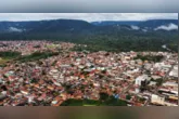 O primeiro tremor aconteceu às 21h03 desta quarta-feira (9), sendo claramente sentido por moradores do município. Menos de 12 horas depois, às 06h46 da manhã desta quinta-feira (10), um segundo abalo de mesma magnitude foi detectado pelas estações de monitoramento sísmico.