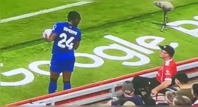 Imagem ilustrativa da notícia: Jogo do Liverpool é interrompido por denúncia de racismo