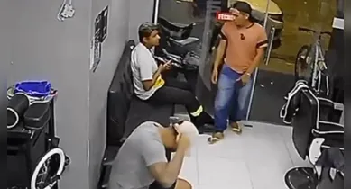 Imagem ilustrativa da notícia: Suspeito de roubo em barbearia é morto em Outeiro