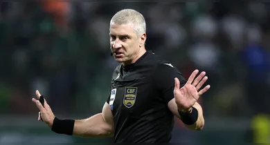 Imagem ilustrativa da notícia: 'Faltas e faltinhas': Daronco preocupa Palmeiras para o Dérbi