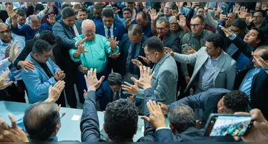 Imagem ilustrativa da notícia: Pastor Océlio Nauar é ovacionado no Conselho Diretor da COMIEADEPA