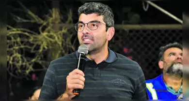 Imagem ilustrativa da notícia: Afastado do cargo, Daniel publica campanha eleitoral antecipada e ilegal