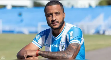 Imagem ilustrativa da notícia: Emprestado pelo Remo, Rafael Castro é apresentado pelo Londrina