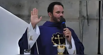 Imagem ilustrativa da notícia: Padre que agrediu idosa em missa é investigado por lesão