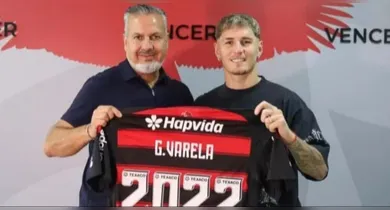 Imagem ilustrativa da notícia: Flamengo renova com Varela até 2027 a pedido de Filipe Luís