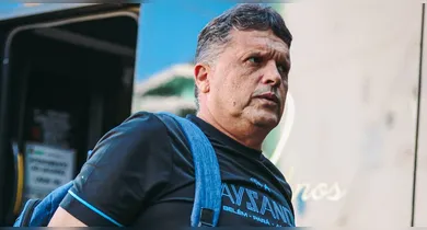 Imagem ilustrativa da notícia: Paysandu: Claudinei lamenta derrota e cita "grande jogo" da Chape