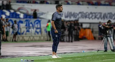 Imagem ilustrativa da notícia: Com 2 vitórias em 8 jogos, António é alvo de críticas no Remo