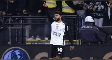 Imagem ilustrativa da notícia: Memphis resolve, e Corinthians vence o Palmeiras com Moraes na torcida