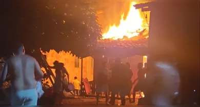 Imagem ilustrativa da notícia: Criança morre dormindo após incêndio em São Domingos do Capim