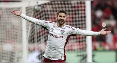 Imagem ilustrativa da notícia: Everaldo chuta, decide, e Fluminense vence o Internacional no Beira-Rio