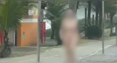 Imagem ilustrativa da notícia: Mulher nua é presa após matar o pai e diz que ele a obrigava a se prostituir